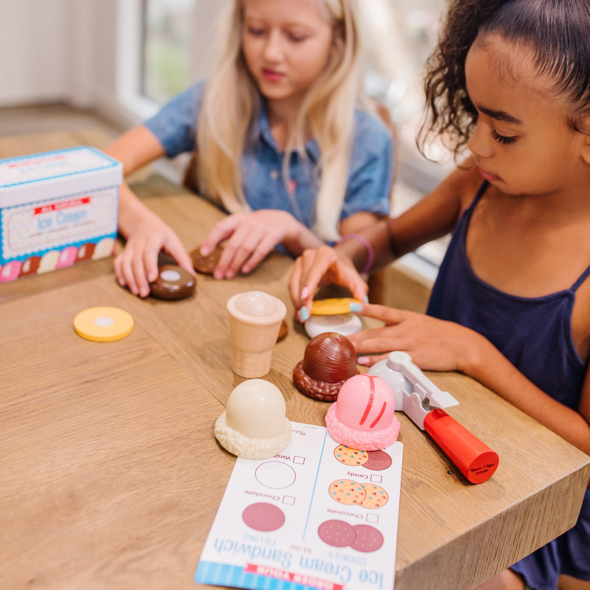 Scoops & Sandwiches Ice Cream Play Set