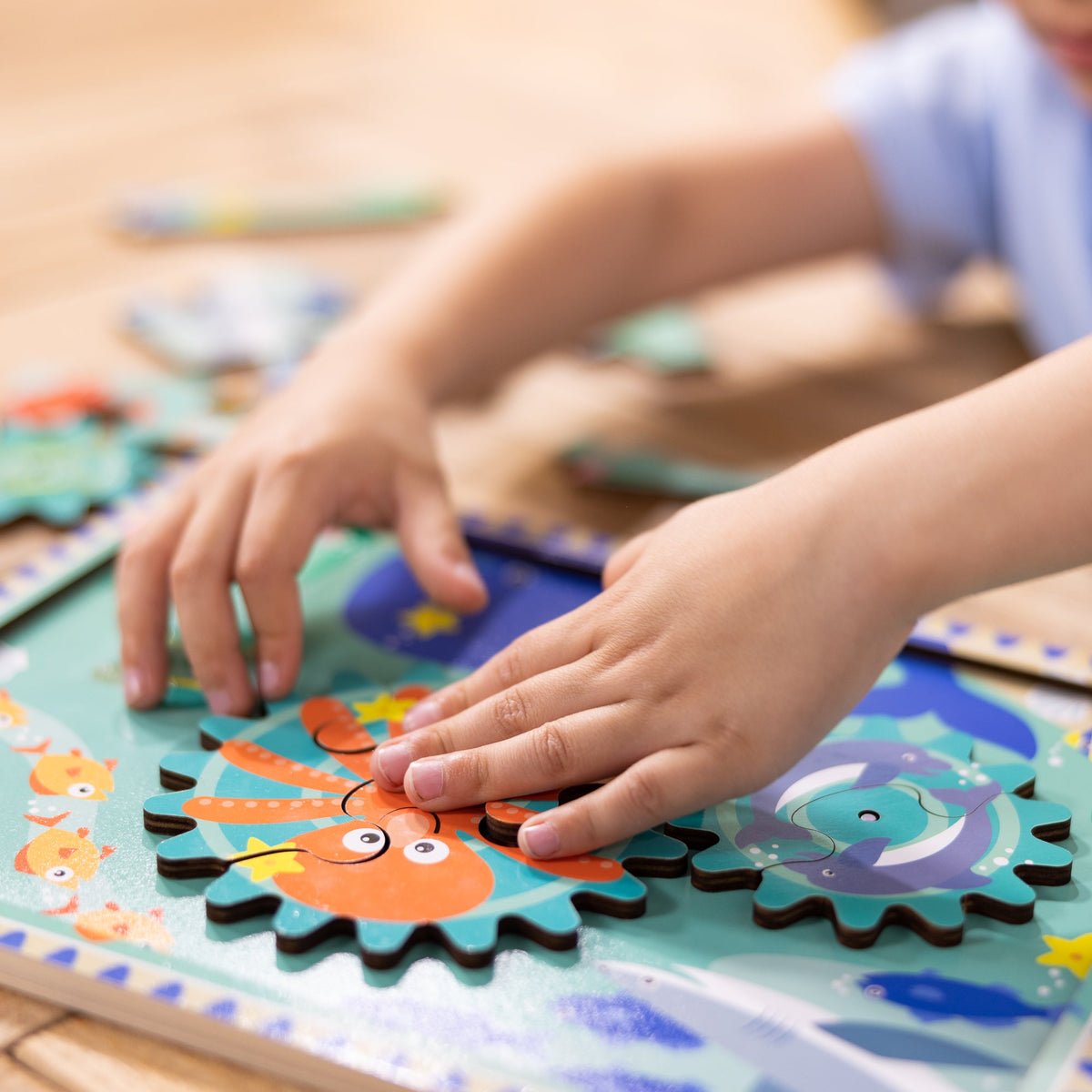 Wooden Underwater Gear Puzzle – 18 Pieces