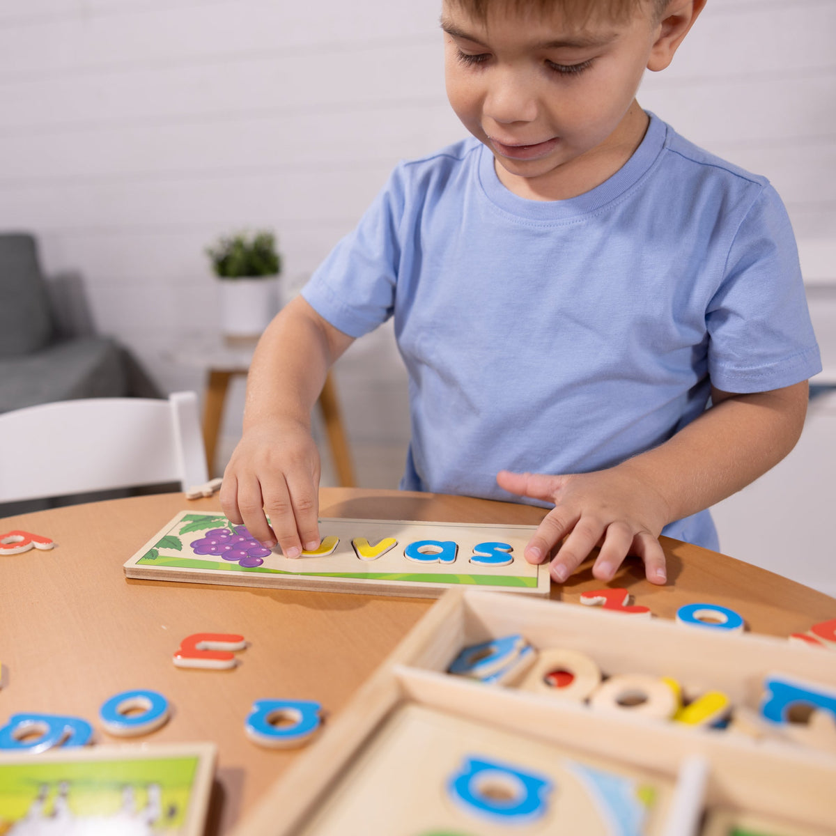 Spanish See & Spell Learning Toy