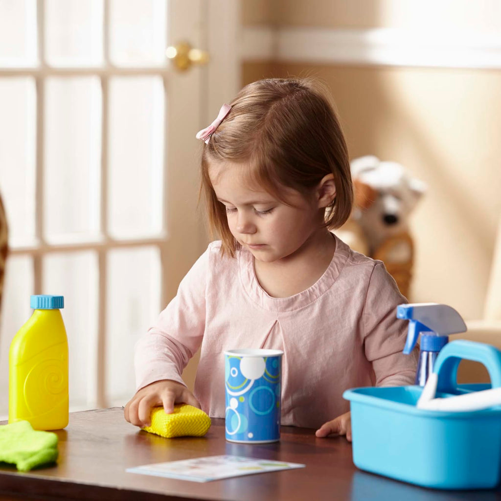 Let's Play House! Spray, Squirt & Squeegee Play Set